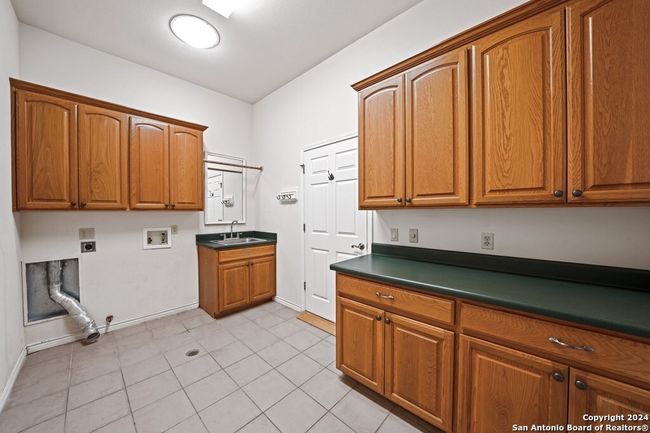 2029 Crown Ridge Dr, House other with 4 bedrooms, 3 bathrooms and null parking in Kerrville TX | Image 33