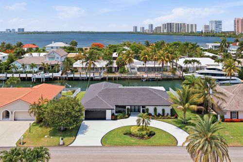 1170 Fairview Ln, Riviera Beach, FL, 33404-2725 | Card Image