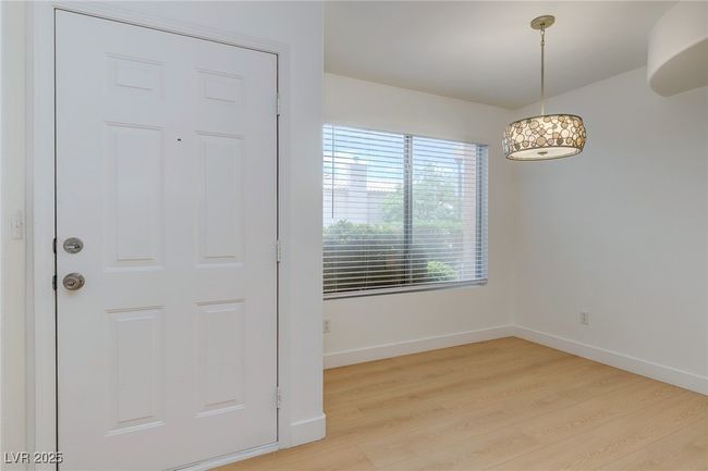 UNIT-136 - 8450 Alta Dr, Condo with 2 bedrooms, 2 bathrooms and null parking in Las Vegas NV | Image 6