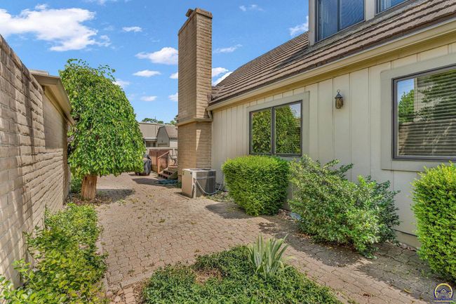 13 Sw Pepper Tree Ln, Townhouse with 4 bedrooms, 4 bathrooms and null parking in Topeka KS | Image 49