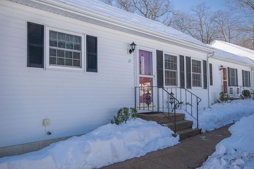 27-27 Rosewood Ln, Southwick, MA, 01077-9343 | Card Image