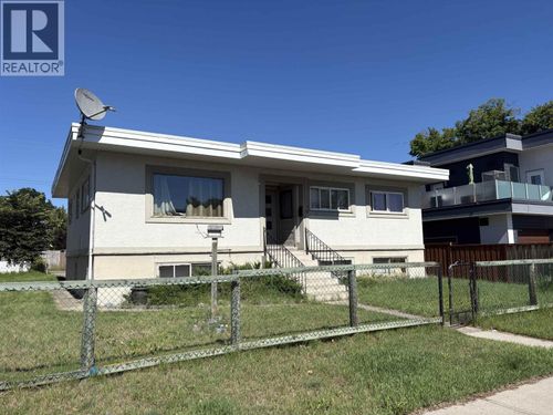 1640 8th Ave, Prince George, BC, V2L3R5 | Card Image