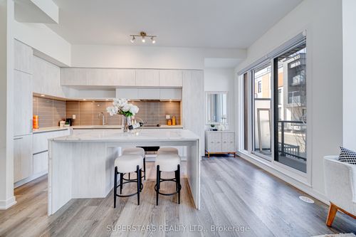 705-5 Steckley House Lane, Richmond Hill, ON, L4S0N2 | Card Image