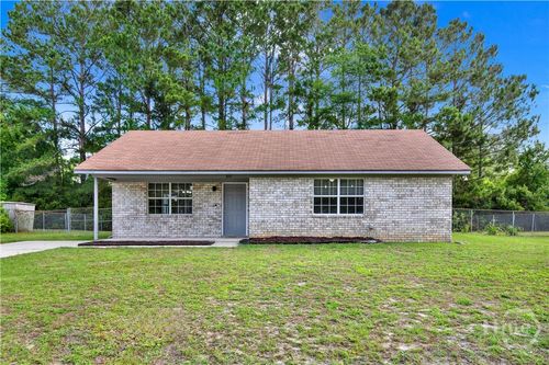 233 Sheila Dr, Hinesville, GA, 31313-8703 | Card Image