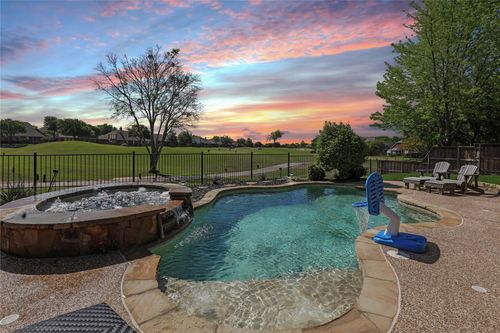 1501 Canyon Creek Dr, Mckinney, TX, 75072-8309 | Card Image