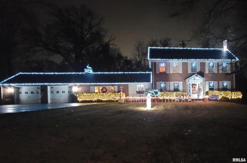 321 W Boone St, Salem, IL, 62881-1265 | Card Image