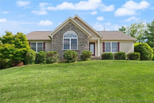 8276 Crimson Creek Ct, Georgetown, IN, 47122-9096 | Card Image