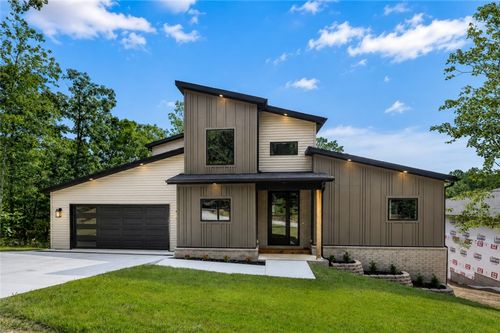 15 Ettrick Ln, Bella Vista, AR, 72715-3300 | Card Image