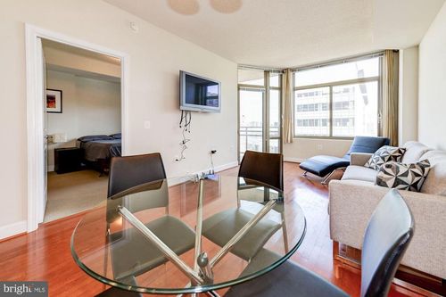 unit-715w-3600 S Glebe Rd, ARLINGTON, VA, 22202-2387 | Card Image