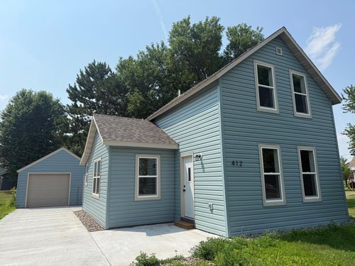 412 8th St Sw, Little Falls, MN, 56345-1615 | Card Image