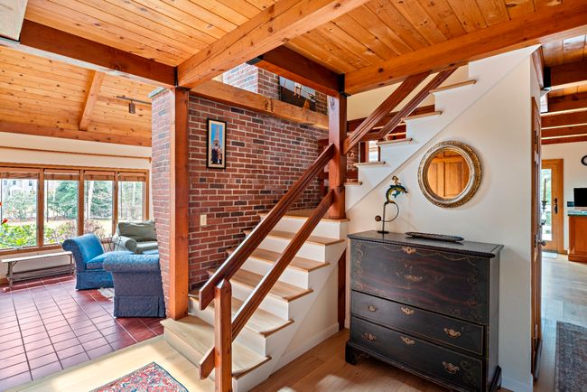 99 Old Purchase Rd, House other with 4 bedrooms, 3 bathrooms and null parking in Edgartown MA | Image 7
