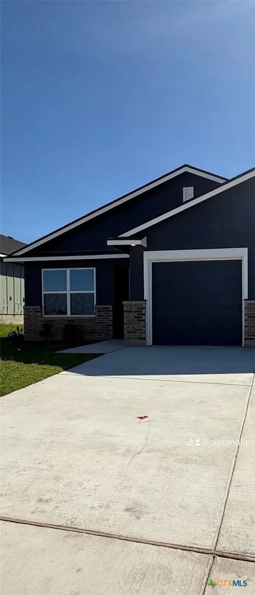 a-1215 Concord Dr, Copperas Cove, TX, 76522-8139 | Card Image