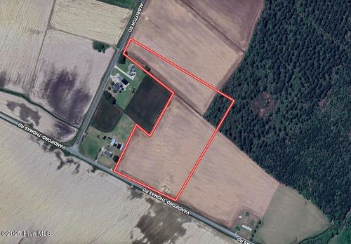 2 Vandiford Thomas Rd, Snow Hill, NC, 28580-7476 | Card Image