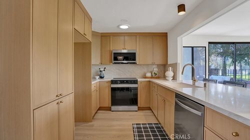 23791 Formello, Laguna Hills, CA, 92653-1841 | Card Image