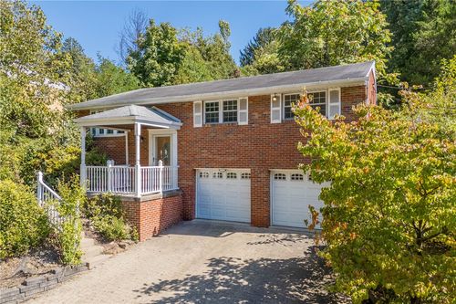 206 Hillendale Rd, Pittsburgh, PA, 15237-1804 | Card Image