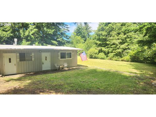 131 E Rainbow Rd, Waldport, OR, 97394-9767 | Card Image
