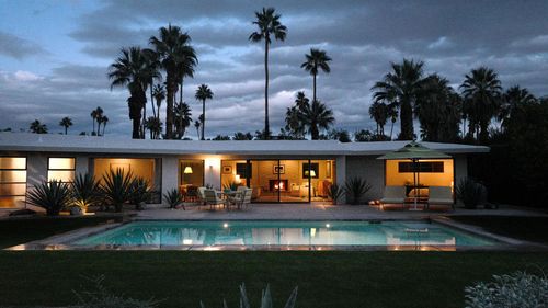 547 Camino Del Sur, Palm Springs, CA, 92262 | Card Image