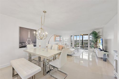 apt-606-2202 S Cypress Bend Dr, Pompano Beach, FL, 33069-4434 | Card Image