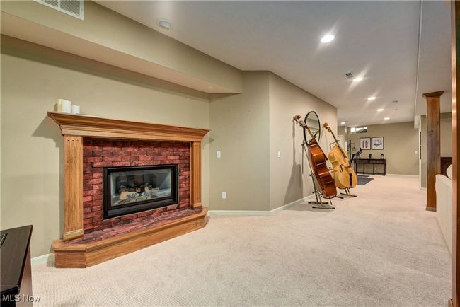 Finished lower level | Image 38