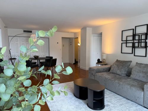 236-20505 E Country Club Dr, Aventura, FL, 33180-3037 | Card Image