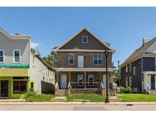 2050 W Broadway Ave, Minneapolis, MN, 55411-1800 | Card Image