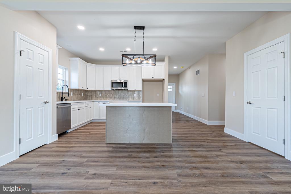 Residential Lease in MILLVILLE 5