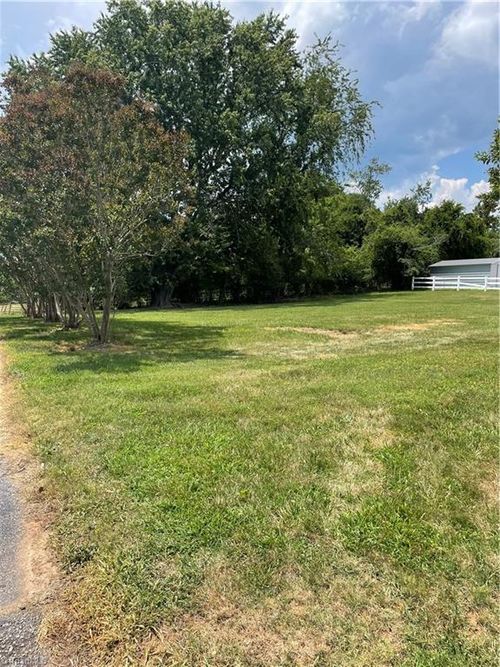 111 Sparta Rd, North Wilkesboro, NC, 28659-3119 | Card Image