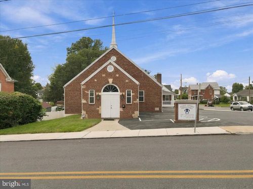 218 N Potomac St, WAYNESBORO, PA, 17268-1138 | Card Image