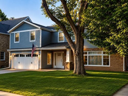 5109 N Woodburn Street, Whitefish Bay, WI, 53217 | Card Image