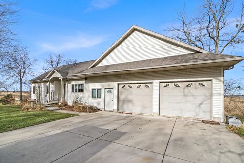 2992 Burke Road, Sun Prairie, WI, 53950 | Card Image
