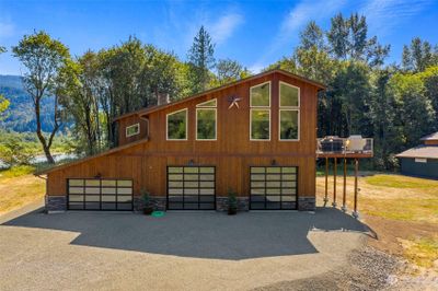 10718 Us 12, House other with 3 bedrooms, 2 bathrooms and 20 parking in Randle WA | Image 1