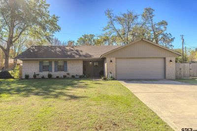 945 Forrest Lane, House other with 3 bedrooms, 2 bathrooms and null parking in Sulphur Springs TX | Image 3