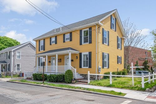 1-1 Ravine Ter, Melrose, MA, 02176-3615 | Card Image
