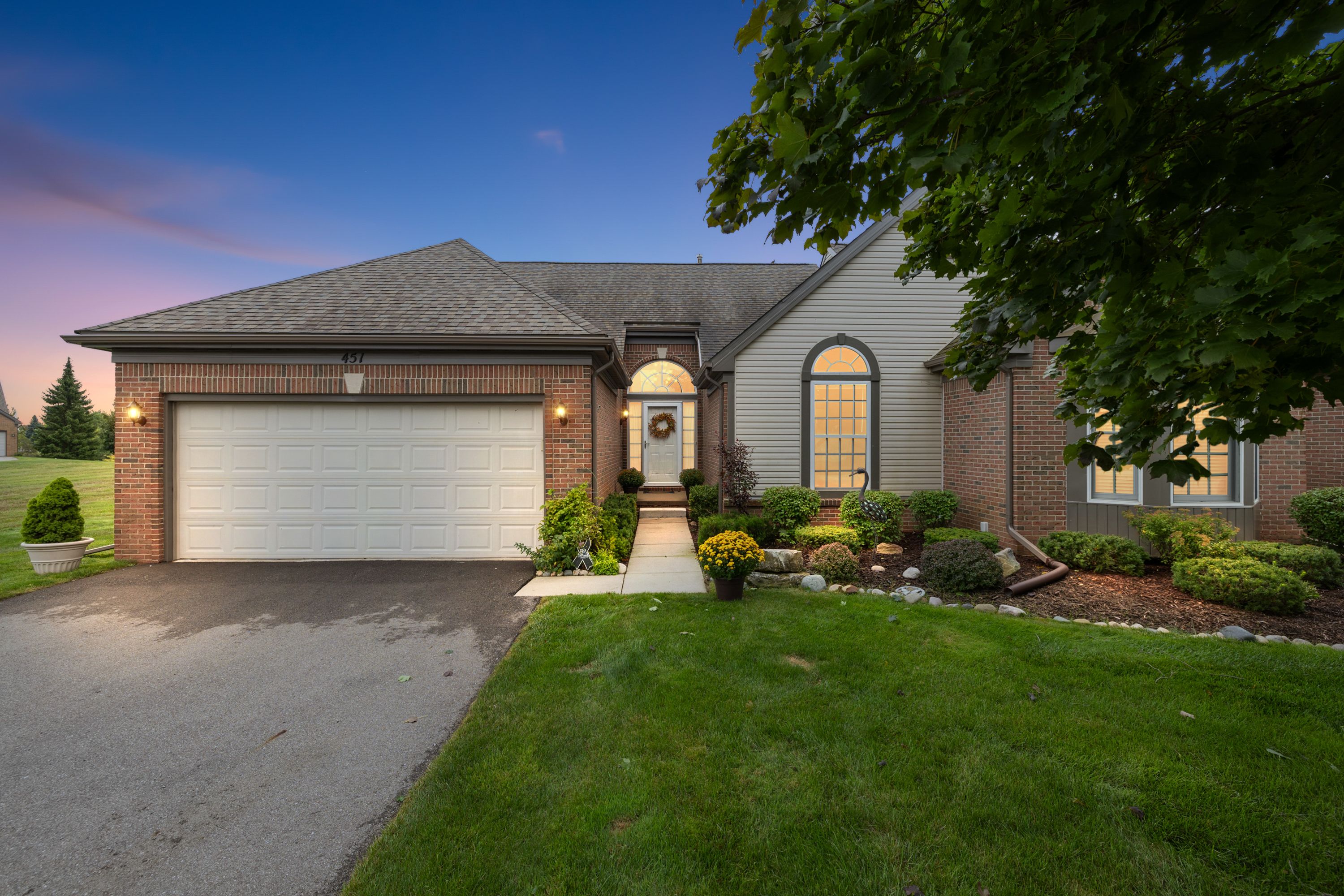 Golf Villa Dr, Oxford, MI 48371