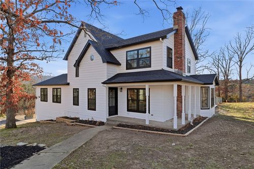 578 County Road 227, Eureka Springs, AR, 72631-9277 | Card Image