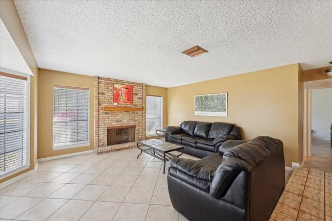 1625 Lindenwood Dr, House other with 4 bedrooms, 4 bathrooms and 3 parking in Orange TX | Image 6