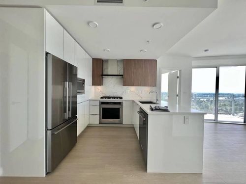 1xx3-7769 Park Crescent, Burnaby, BC, V3N0J7 | Card Image