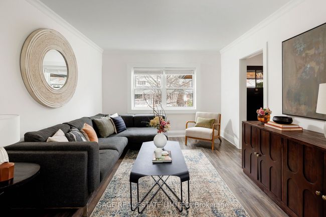92 Corley Ave, House attached with 3 bedrooms, 2 bathrooms and null parking in Toronto ON | Image 5