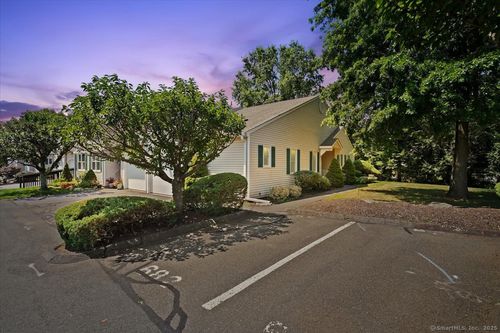 681-681 Ledgeview Ct, Southington, CT, 06489-3452 | Card Image