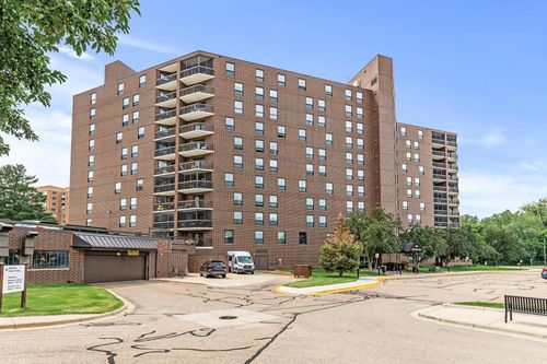 900-6615 Lake Shore Dr S, Richfield, MN, 55423-2274 | Card Image