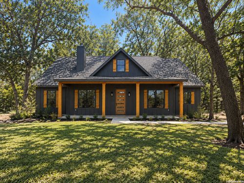 3515 County Road 676, Devine, TX, 78016 | Card Image