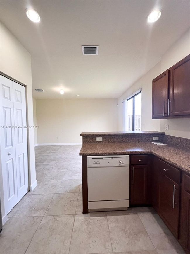 0 - 23733 Sw 118th Ave, Townhouse with 3 bedrooms, 2 bathrooms and null parking in Homestead FL | Image 9