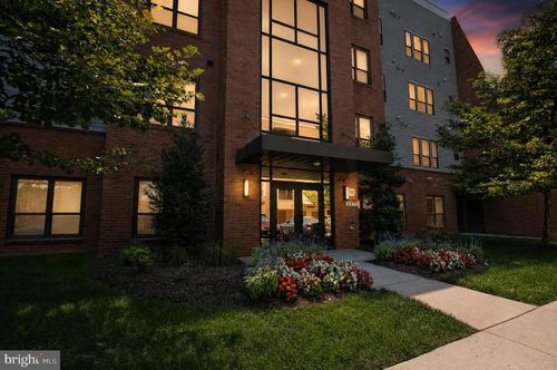 130-8970 Fascination Ct, LORTON, VA, 22079-5715 | Card Image