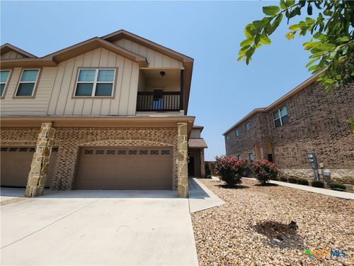 319 Creekside Curv, New Braunfels, TX, 78130-6509 | Card Image