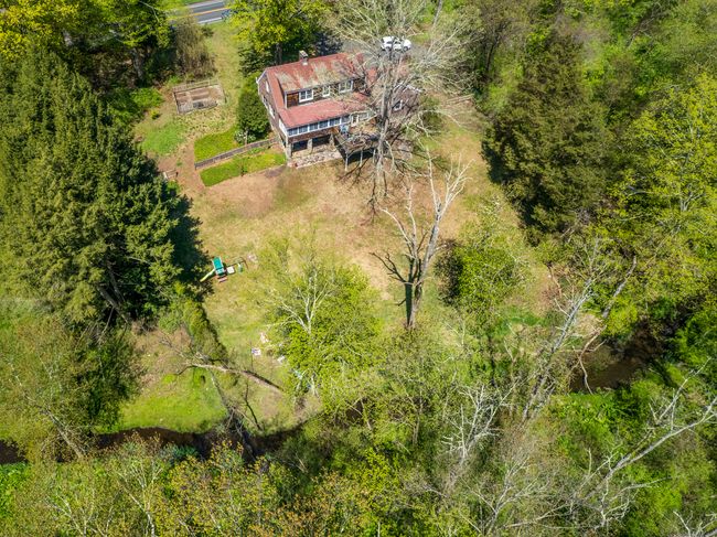 Aerial view of yard | Image 26