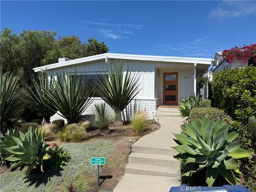 234 La Brea St, Laguna Beach, CA, 92651-1326 | Card Image