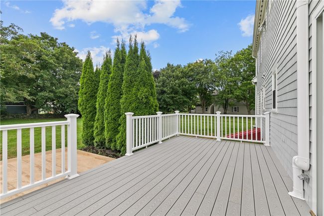 20 Samson Ln, House other with 5 bedrooms, 3 bathrooms and 6 parking in Middletown RI | Image 25
