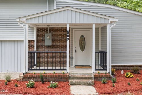 1009 2nd Ave, Smithfield, NC, 27577-5353 | Card Image