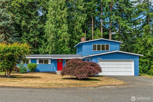 17224 61st Pl W, Lynnwood, WA, 98037-2905 | Card Image
