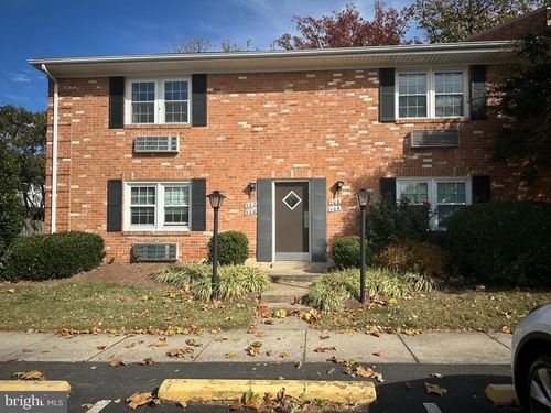 306 E Furman Dr, Sterling, VA, 20164-3129 | Card Image